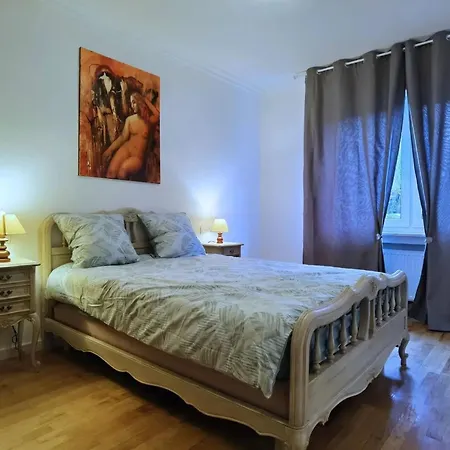 Holiday home Maison Chaleureuse Pres De Bening-les-saint-avold Avec Jardin