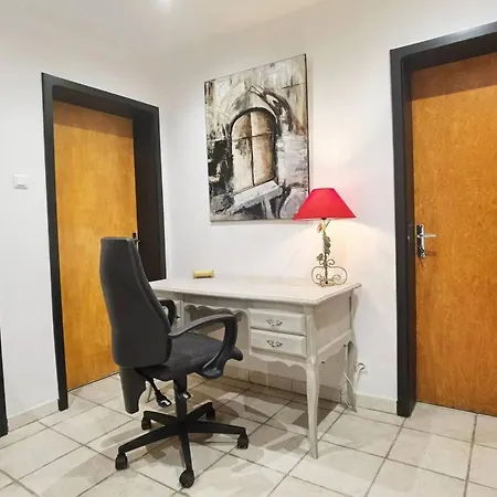 Maison Chaleureuse Pres De Bening-les-saint-avold Avec Jardin Holiday home