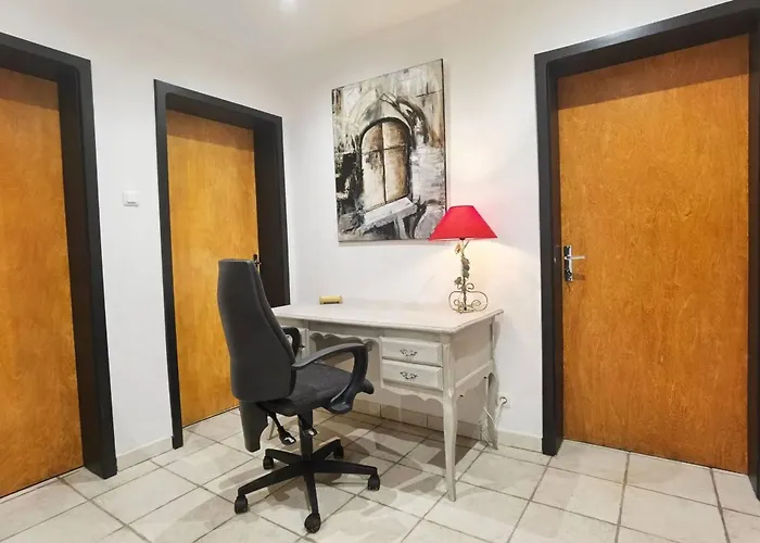 Maison Chaleureuse Pres De Bening-les-saint-avold Avec Jardin Holiday home